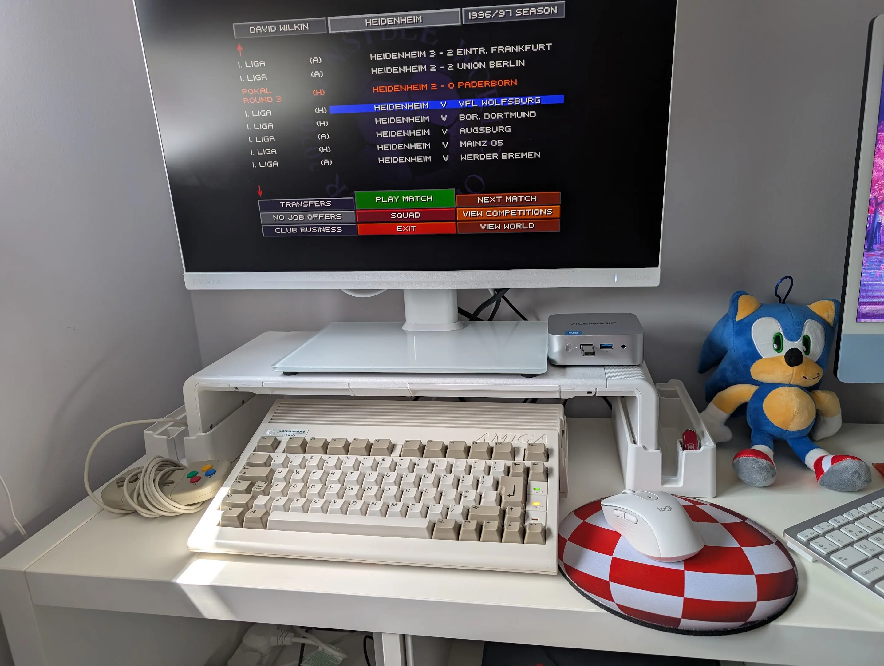 amiga 600 playing swos